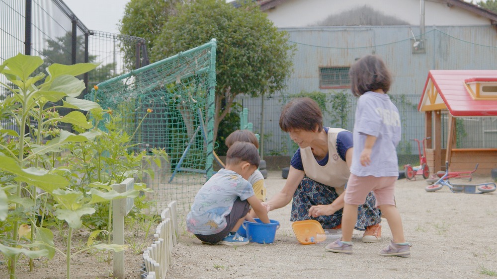 登園 8:30~ じゅうあそび きょうゆうのじかん